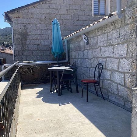 Bel Appartement Au Coeur Du Village De Sartene Luaran gambar